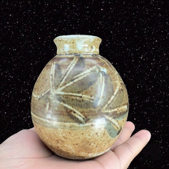 Hand Made Stoneware Pottery Ceramic Vase Hand Crafted Brown Flower Design VTG - Picture 1 of 13